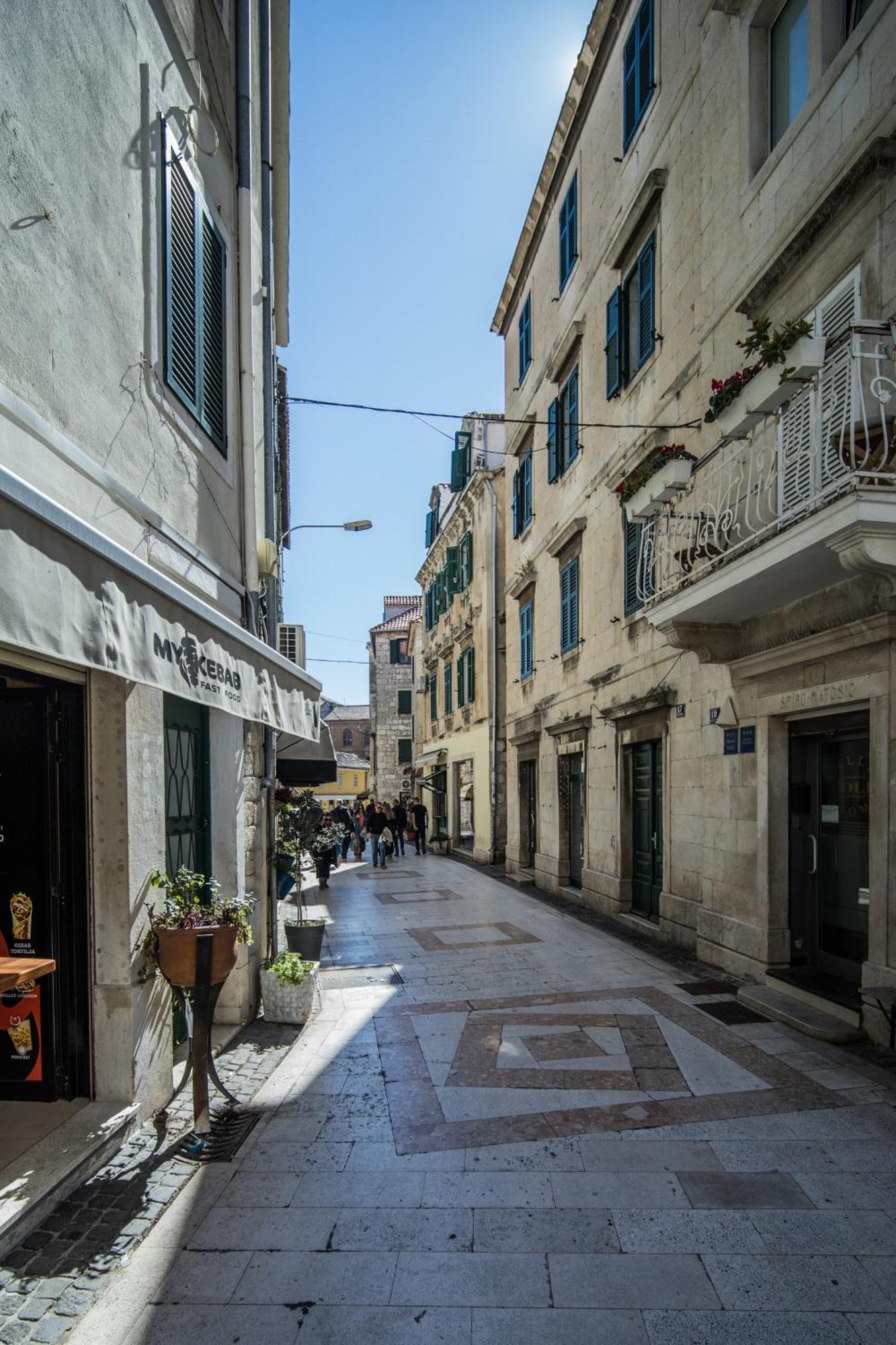 Apartment Bose Split Bagian luar foto