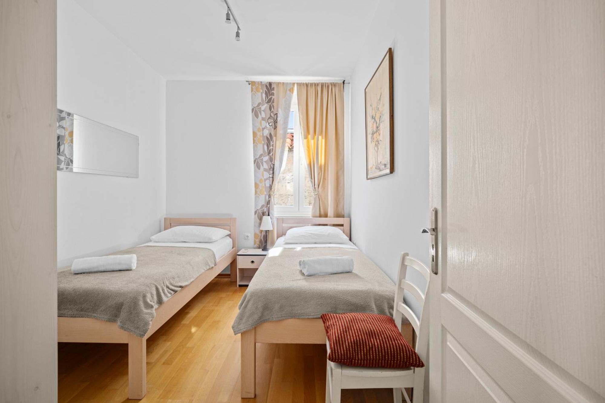 Apartment Bose Split Bagian luar foto