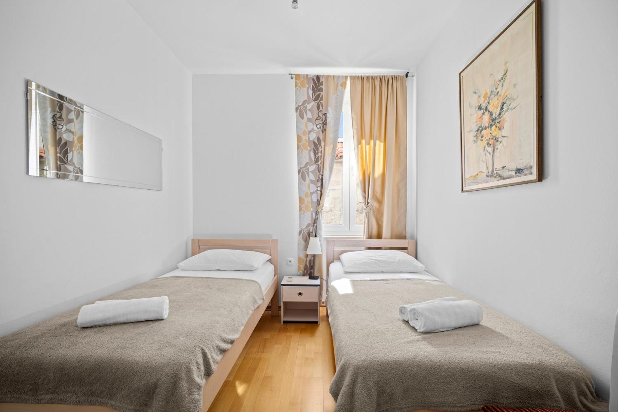 Apartment Bose Split Bagian luar foto