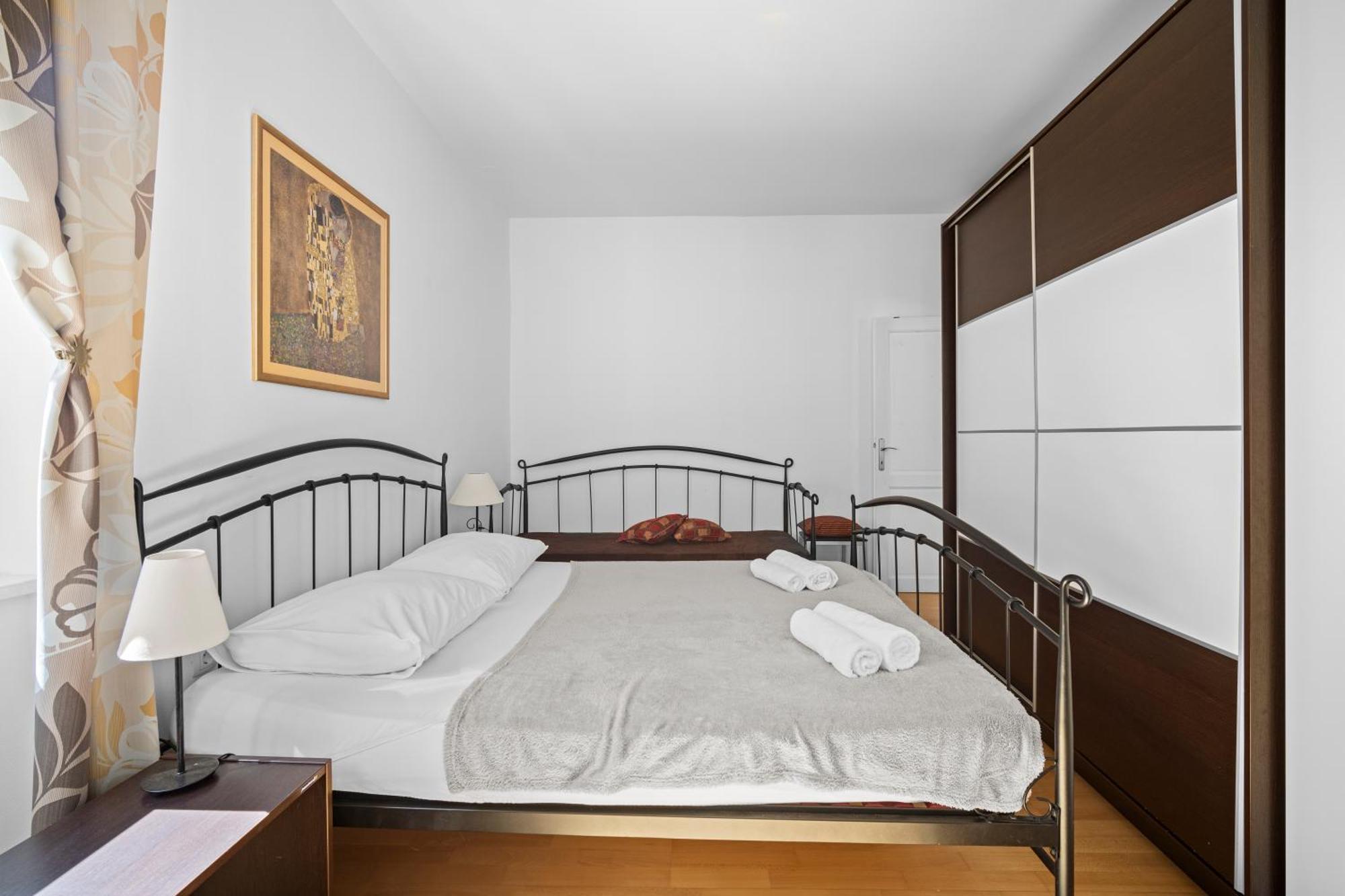 Apartment Bose Split Bagian luar foto