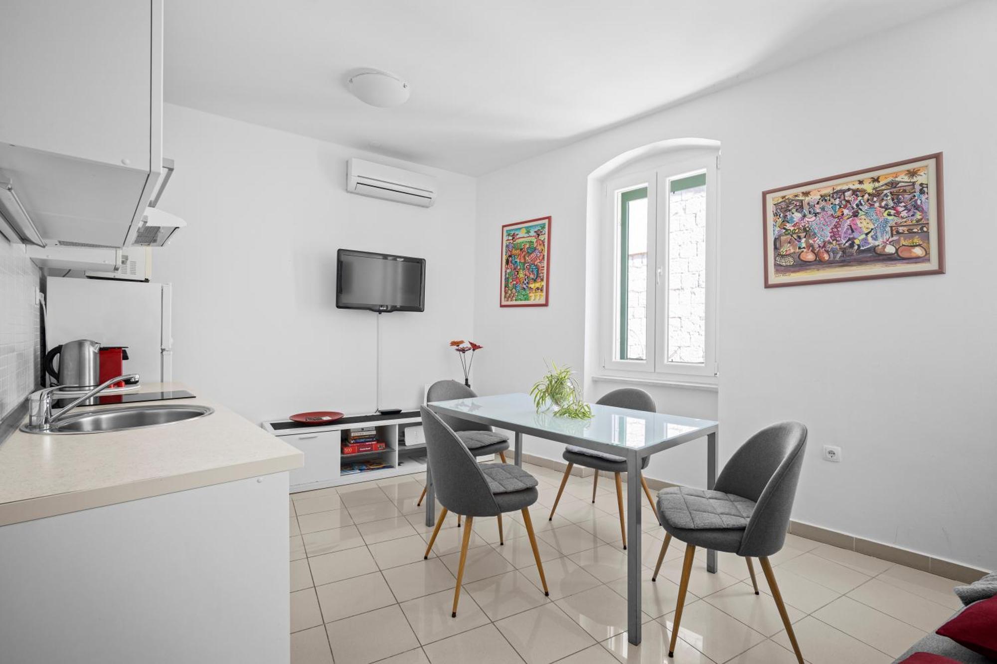 Apartment Bose Split Bagian luar foto
