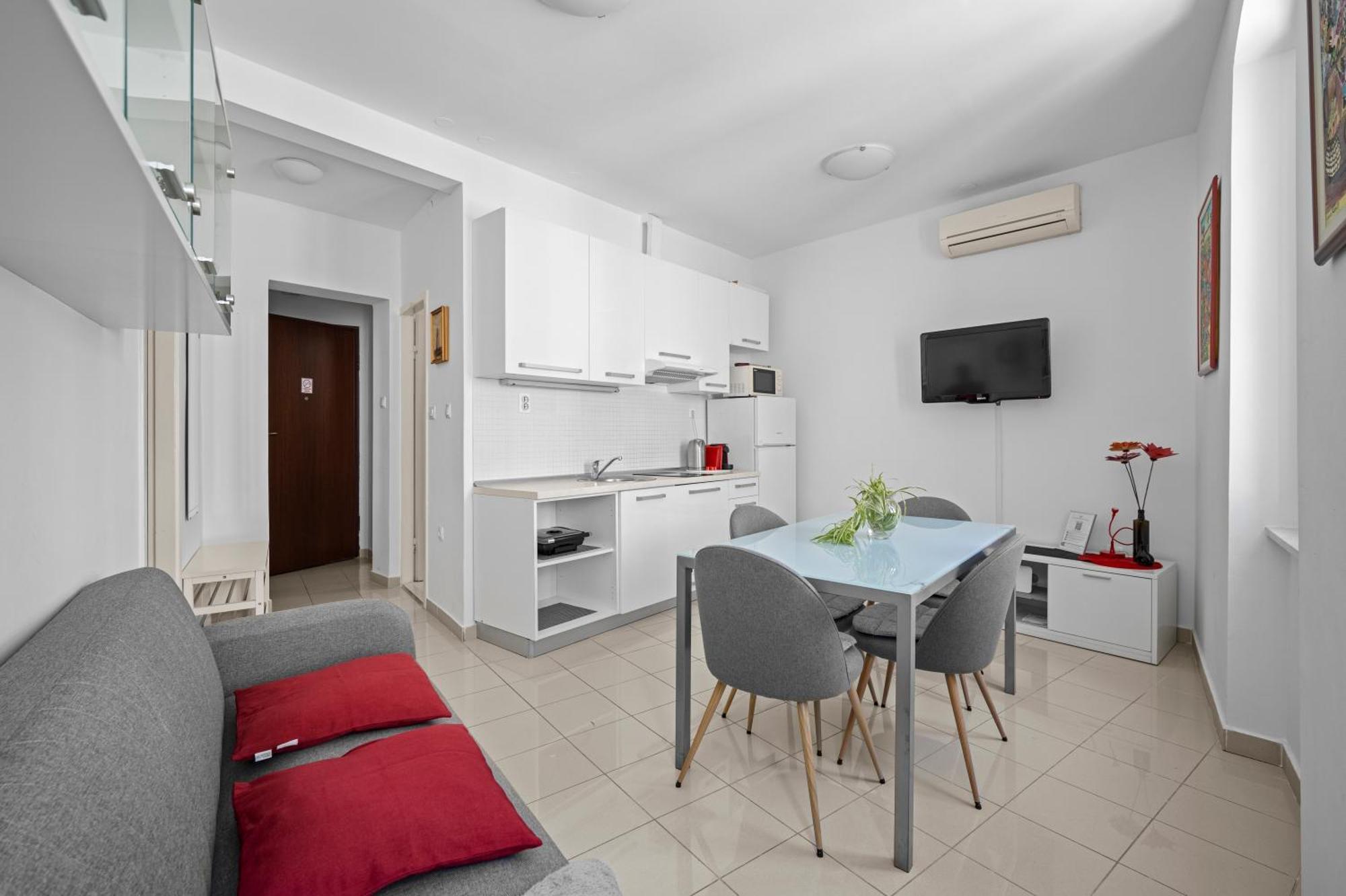 Apartment Bose Split Bagian luar foto